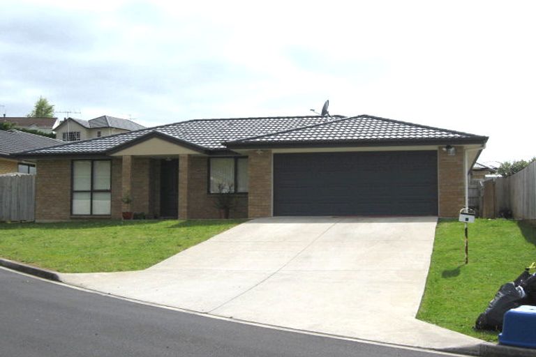 Photo of property in 3 Valley Fields Place, Pukekohe, 2120