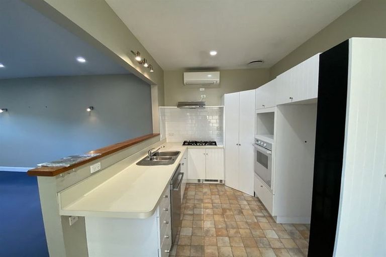 Photo of property in 38 Alpha Avenue, Strowan, Christchurch, 8052