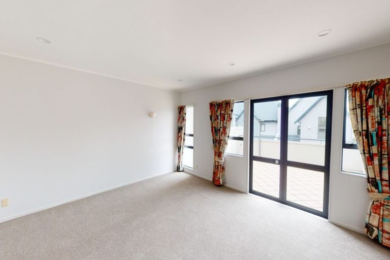 Photo of property in 12/86 Brougham Street, Mount Victoria, Wellington, 6011