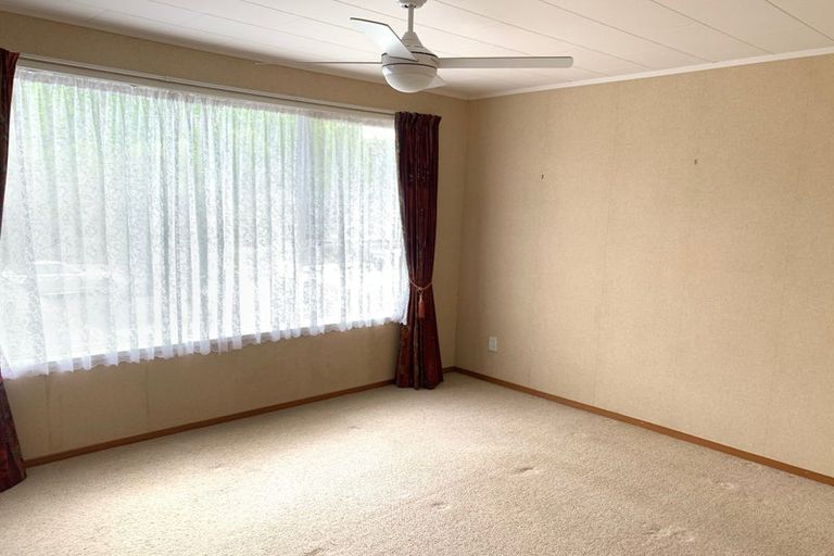 Photo of property in 23 Salamanca Road, Sunnynook, Auckland, 0620