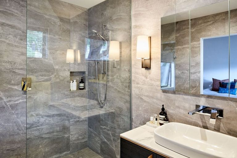 Photo of property in 85 Muritai Road, Eastbourne, Lower Hutt, 5013