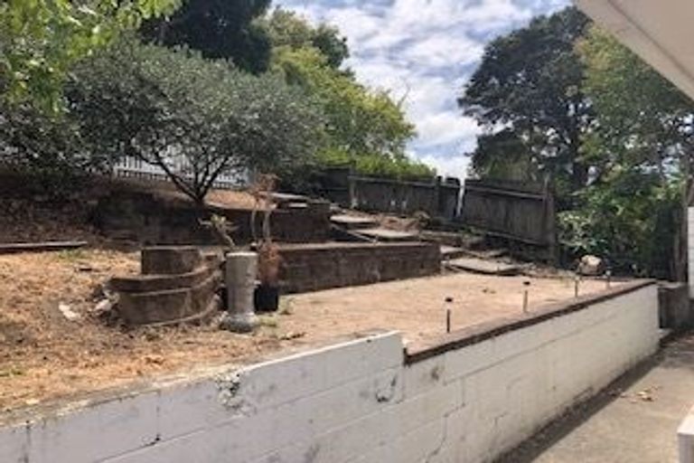 Photo of property in 9 Lysander Crescent, Beach Haven, Auckland, 0626