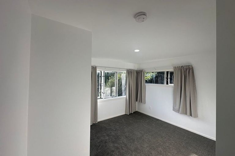 Photo of property in 14 Elsted Place, Goodwood Heights, Auckland, 2105