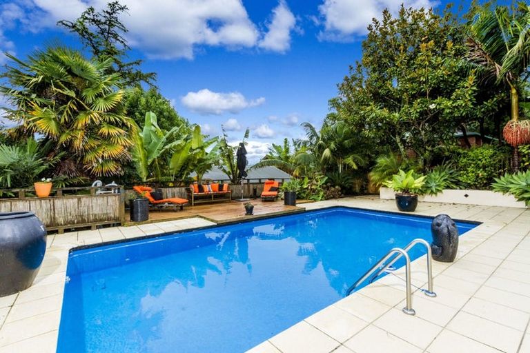 Photo of property in 85 Park Rise, Campbells Bay, Auckland, 0630
