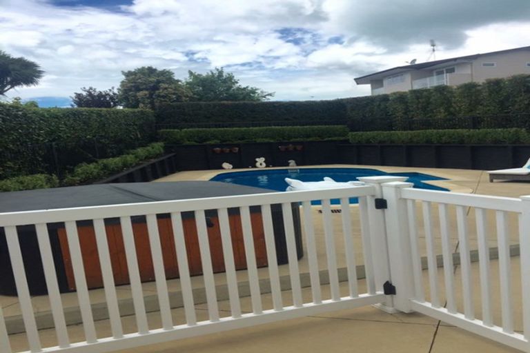 Photo of property in 58 Evelyn Road, Cockle Bay, Auckland, 2014