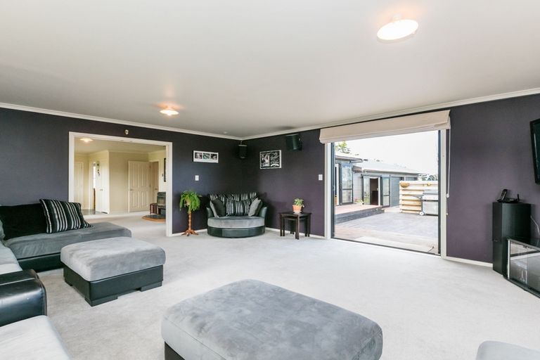 Photo of property in 61 Severn Street, Rongotea, 4476