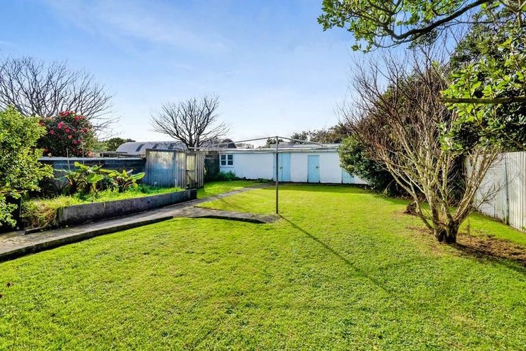 Photo of property in 85 Whitcombe Road, Opunake, 4616