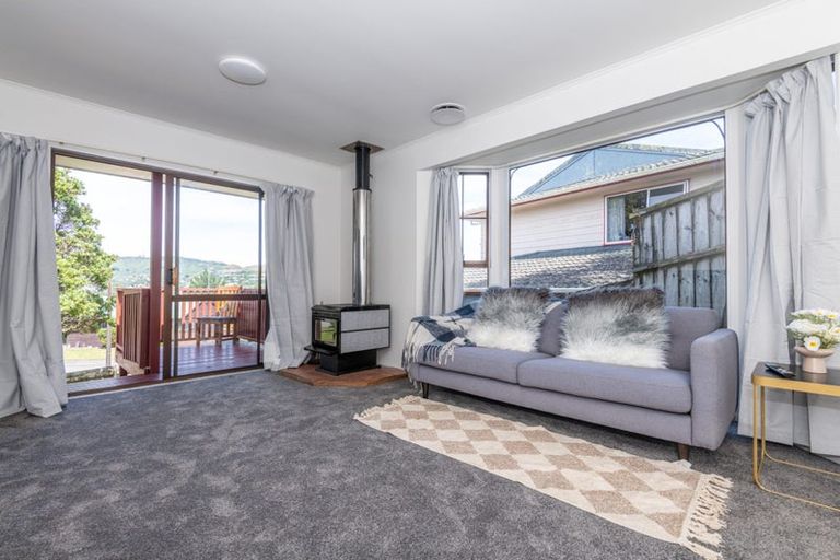 Photo of property in 23 Dominica Crescent, Grenada Village, Wellington, 6037