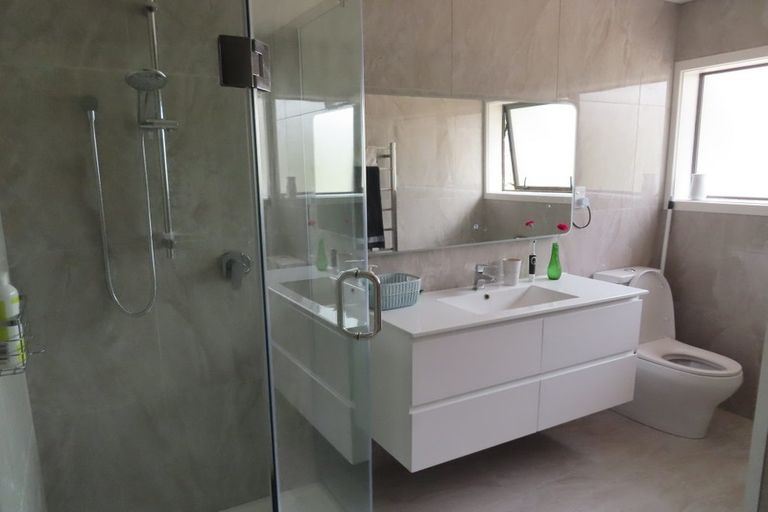 Photo of property in 29 Lastel Place, Shelly Park, Auckland, 2014