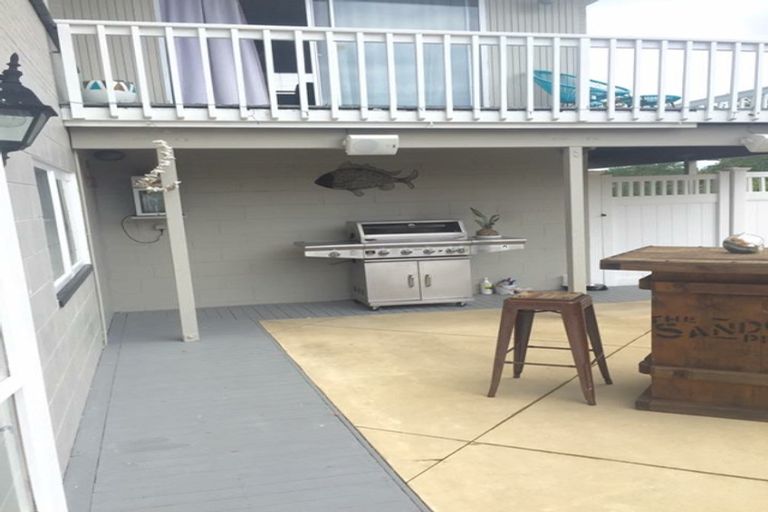 Photo of property in 58 Evelyn Road, Cockle Bay, Auckland, 2014