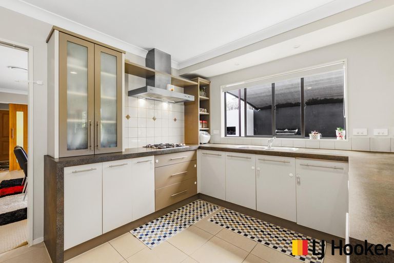 Photo of property in 11 Allerton Place, Wattle Downs, Auckland, 2103