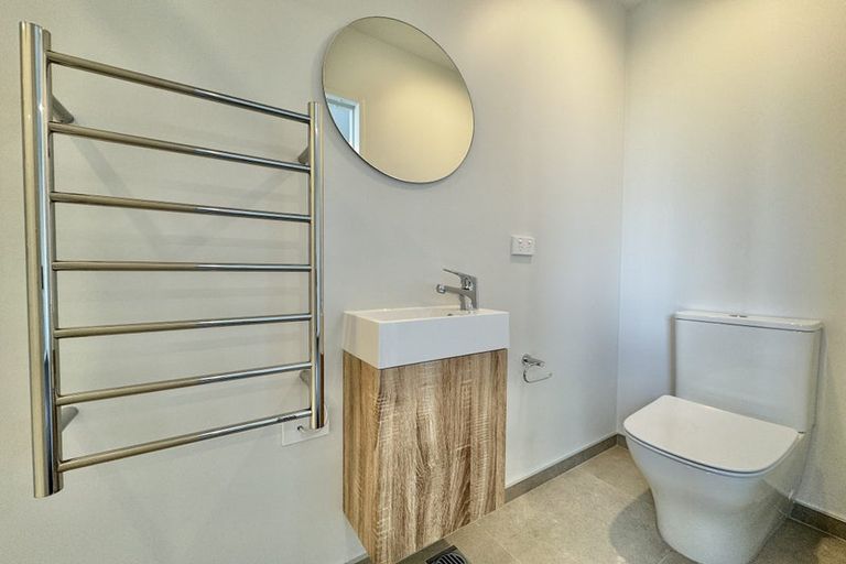 Photo of property in 4/6a Taramea Place, Addington, Christchurch, 8024