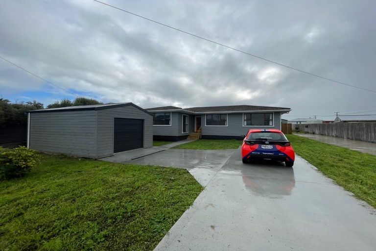 Photo of property in 79 Ngatai Street, Manaia, 4612