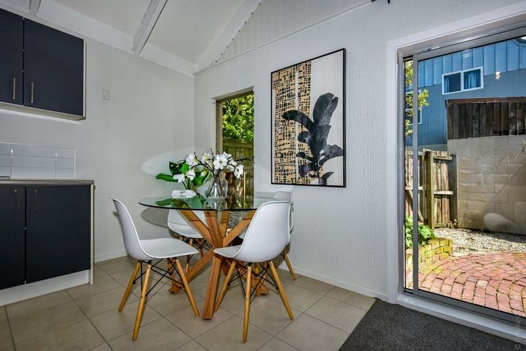 Photo of property in 2/61 Perth Street, Richmond, Christchurch, 8013