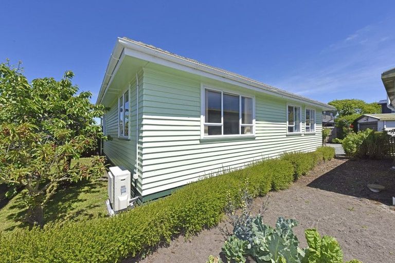 Photo of property in 5 Westcott Street, Dallington, Christchurch, 8061