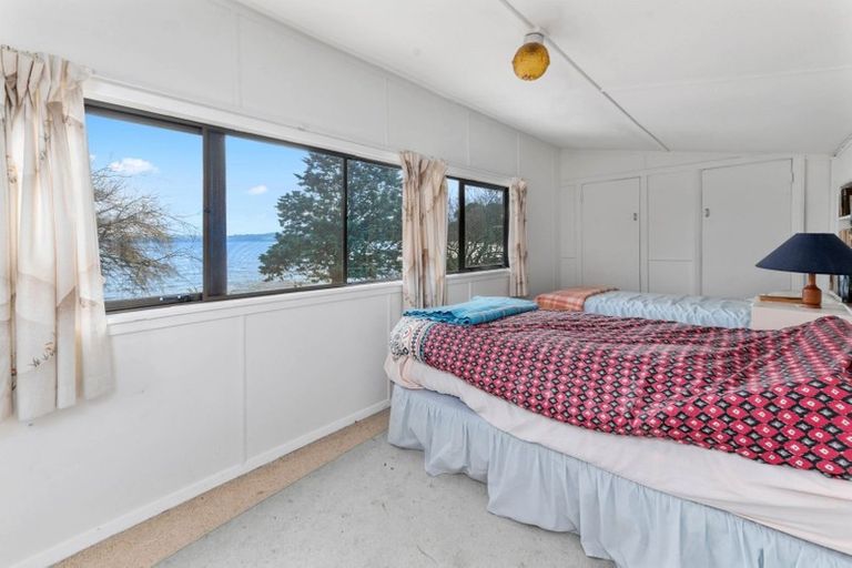 Photo of property in 10 Waana Street, Mourea, Rotorua, 3074