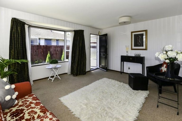 Photo of property in 1/64 Highsted Road, Bishopdale, Christchurch, 8053