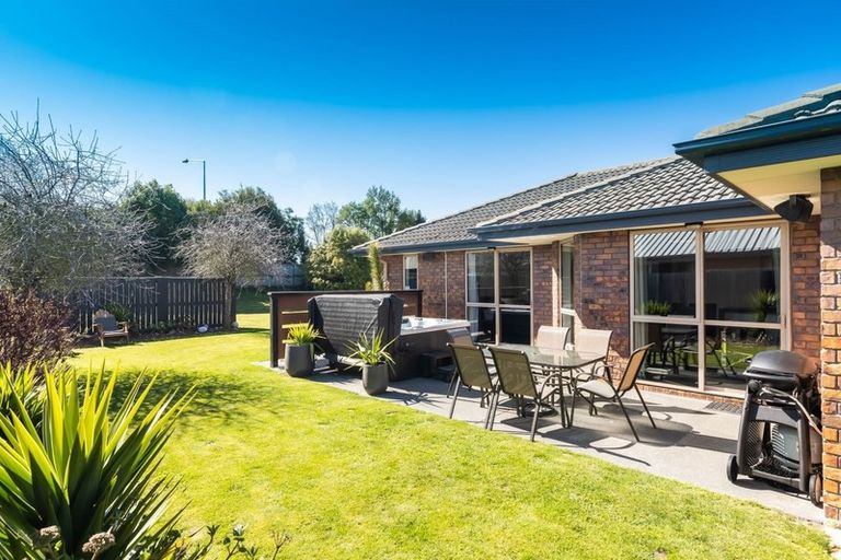 Photo of property in 21 Havana Gardens, Shirley, Christchurch, 8052