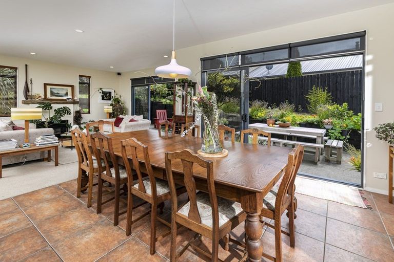 Photo of property in 6 Grassfield Place, Waimauku, 0812