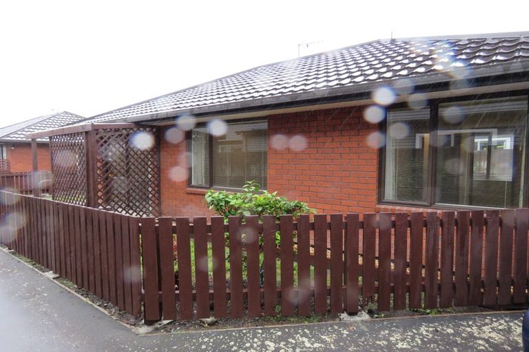 Photo of property in 2/47 Maxwell Street, Riccarton, Christchurch, 8041