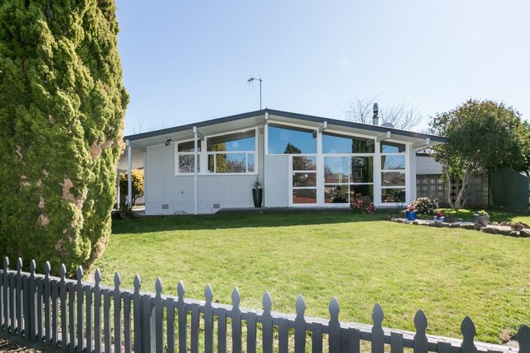Photo of property in 24 Mangarau Crescent, Havelock North, 4130