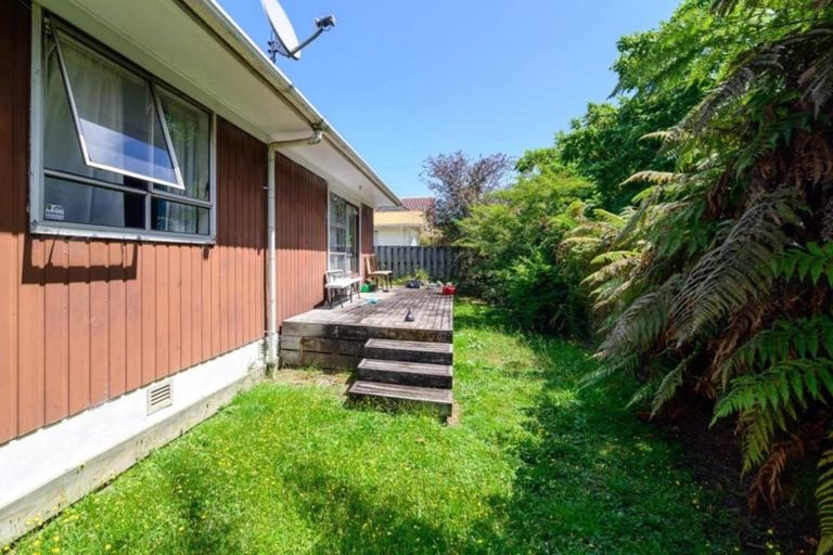 Photo of property in 22a Cherrywood Place, Western Heights, Rotorua, 3015