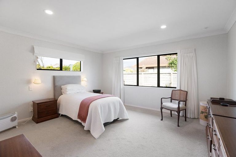 Photo of property in 58 Cedar Drive, Paraparaumu Beach, Paraparaumu, 5032