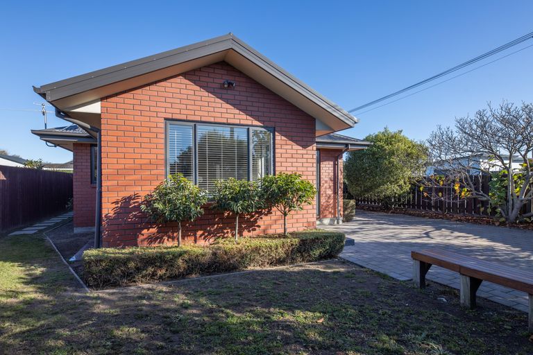 Photo of property in 106 Bassett Street, Burwood, Christchurch, 8083