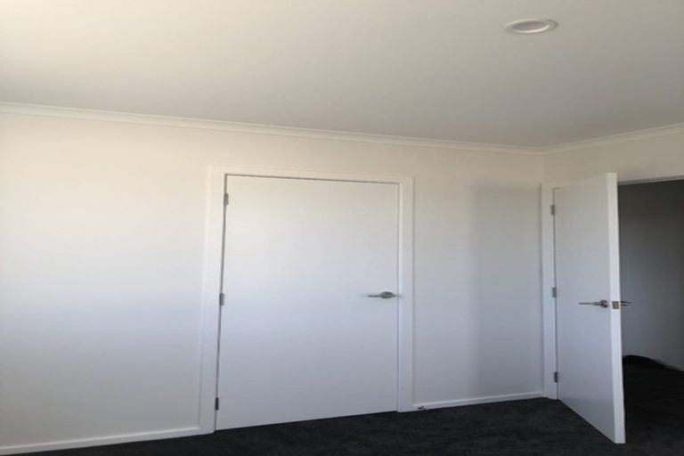 Photo of property in 76 Hinemoa Street, Levin, 5510