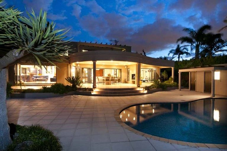 Photo of property in 104 Bramley Drive, Farm Cove, Auckland, 2012