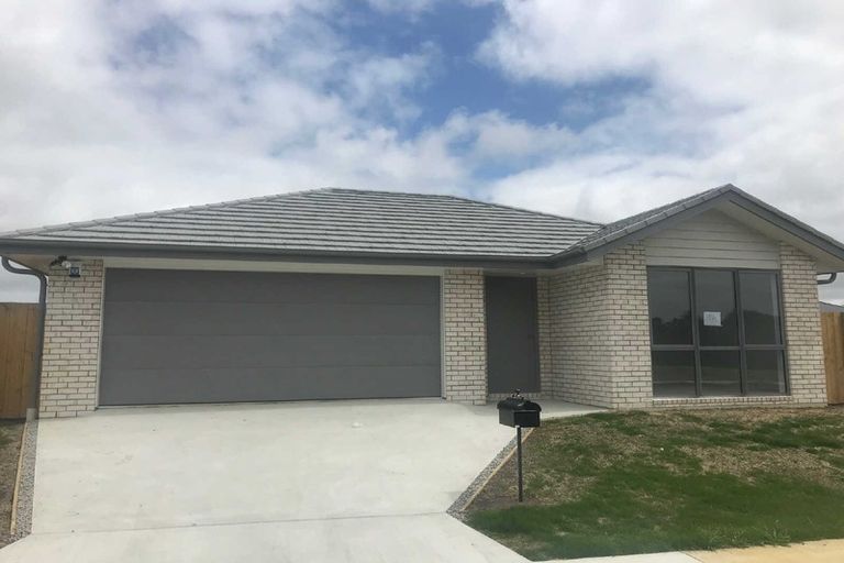 Photo of property in 27 Rainsford Road, Pukekohe, 2120