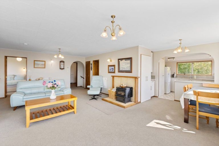 Photo of property in 83 Kent Street, Picton, 7220