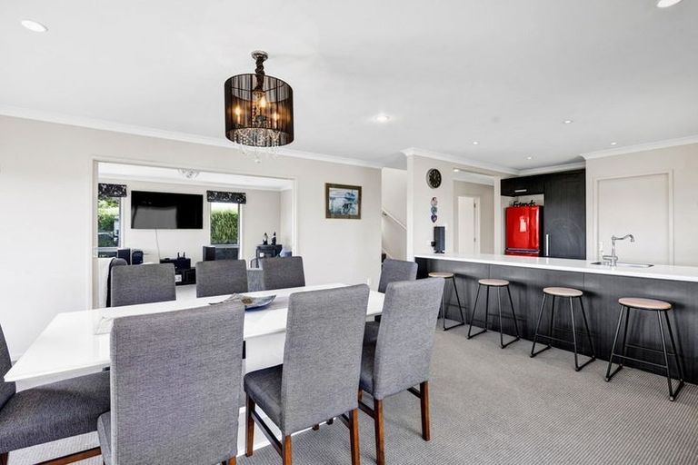 Photo of property in 17 Ponderosa Place, Opunake, 4616