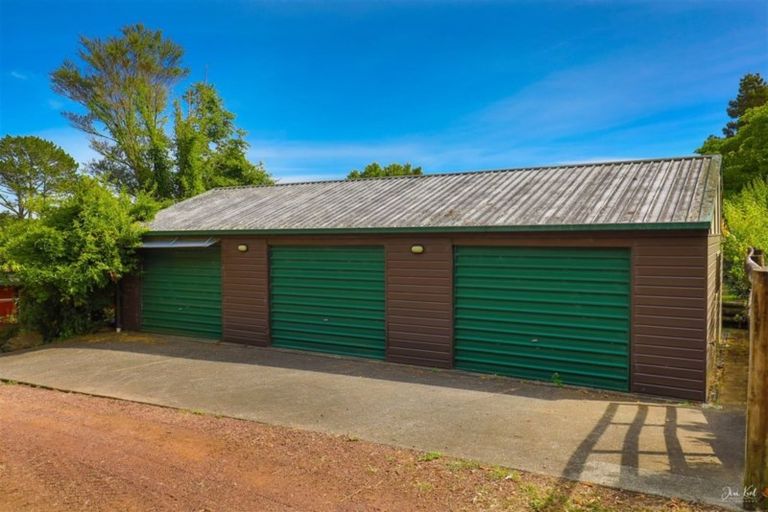 Photo of property in 12 Coulter Road, Swanson, Auckland, 0614