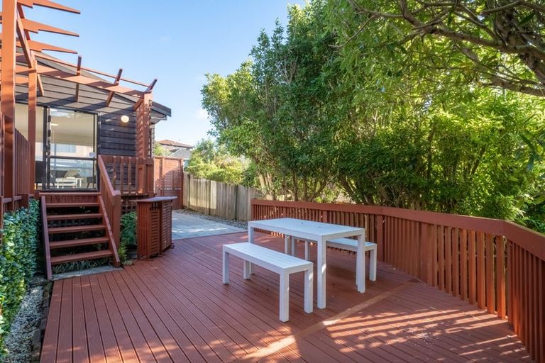 Photo of property in 12 Longmont Terrace, Churton Park, Wellington, 6037
