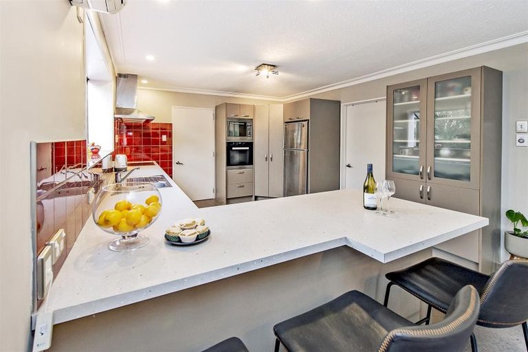 Photo of property in 51 Lancewood Drive, Halswell, Christchurch, 8025