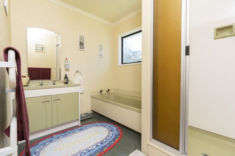 Photo of property in 2033 Whangarei Heads Road, Whangarei Heads, Whangarei, 0174