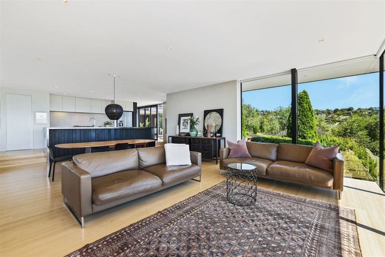 Photo of property in 130 Richmond Hill Road, Richmond Hill, Christchurch, 8081