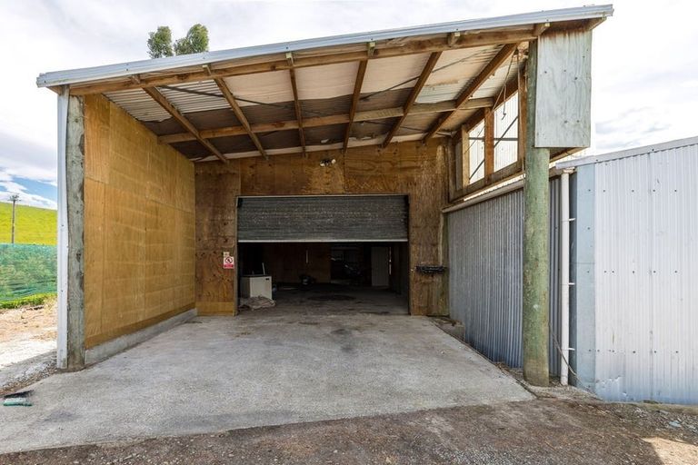 Photo of property in 2418 Waimate Highway, Makikihi, Waimate, 7980