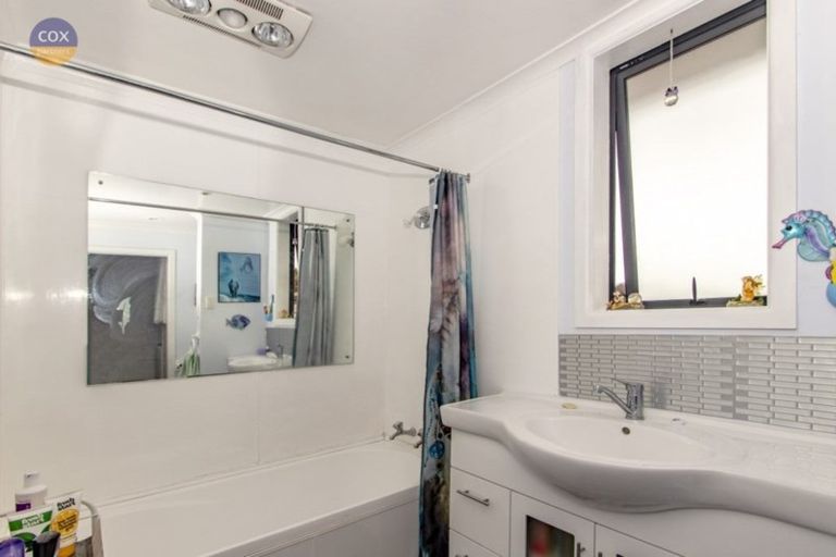 Photo of property in 52 Williams Street, Marewa, Napier, 4110