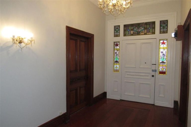 Photo of property in 37 Te Wharepouri Street, Berhampore, Wellington, 6023