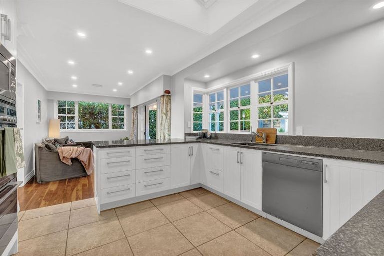 Photo of property in 24 Norman Road, Hauraki, Auckland, 0622