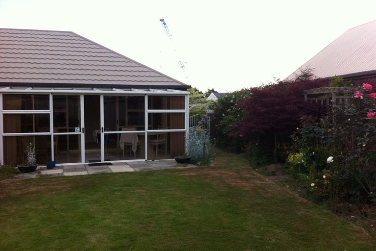 Photo of property in 6 O'connor Place, Burnside, Christchurch, 8053