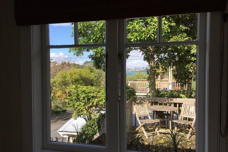 Photo of property in 23 Inkster Street, Birkenhead, Auckland, 0626