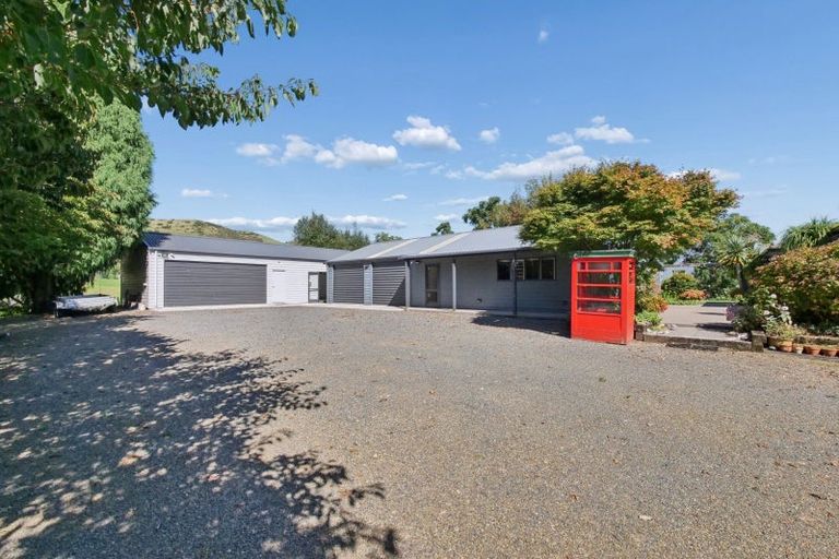 Photo of property in 154 Ohinepanea Road, Pukehina, Te Puke, 3186
