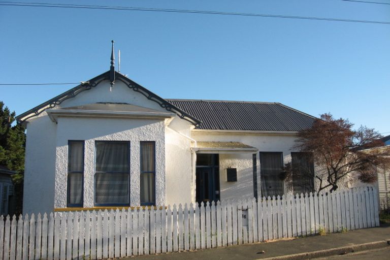 Photo of property in 16 Cochrane Street, Mornington, Dunedin, 9011