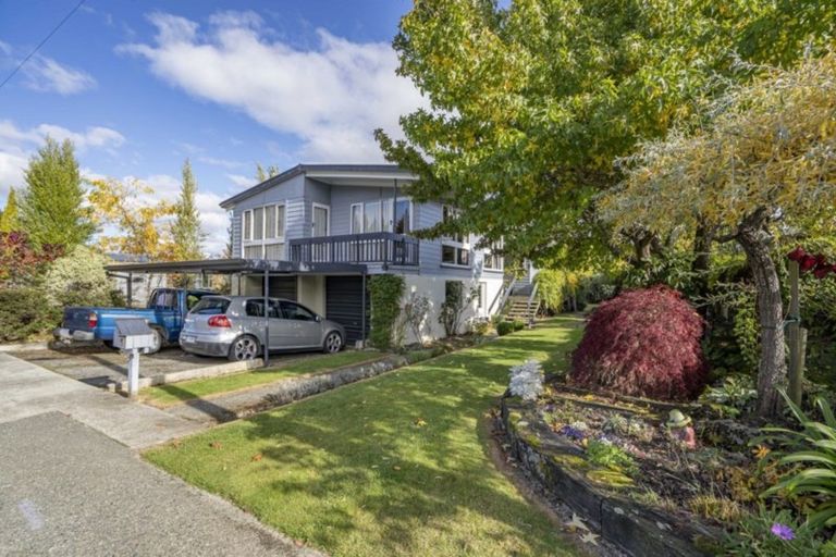 Photo of property in 101 Quintin Drive, Te Anau, 9600