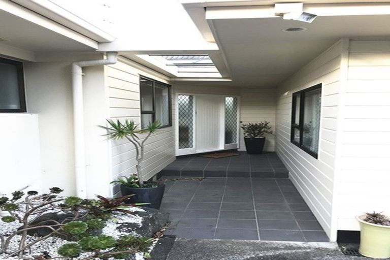 Photo of property in 1b Burford Place, Mellons Bay, Auckland, 2014
