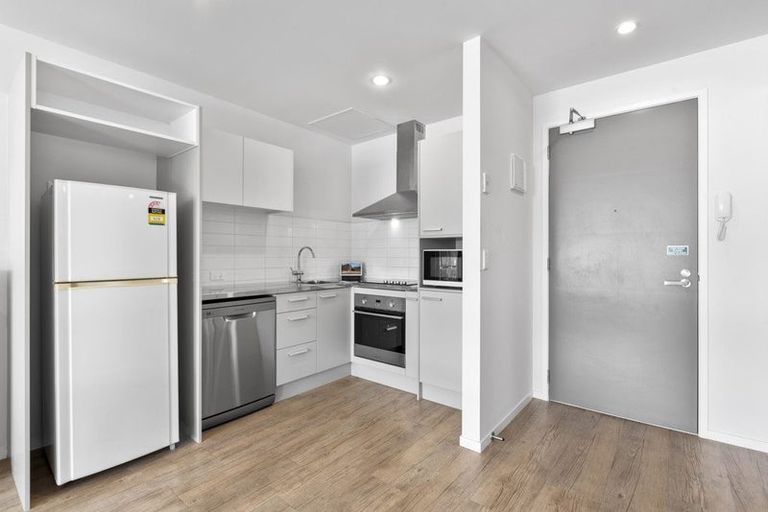 Photo of property in Norfolk Apartments, 103/19 Bute Road, Browns Bay, Auckland, 0630