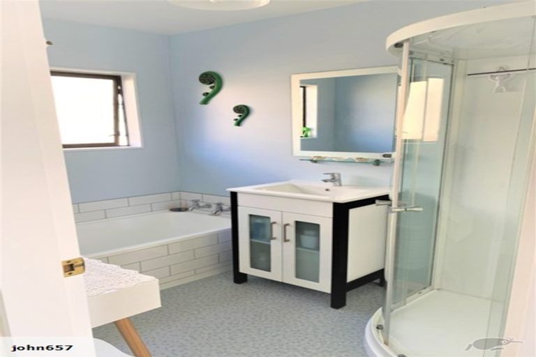 Photo of property in 2/37 Bould Street, Johnsonville, Wellington, 6037